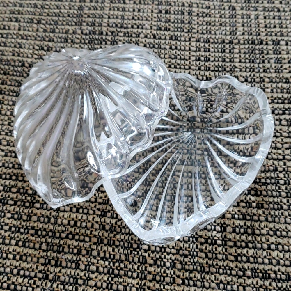 Crysta zig zag heart dish